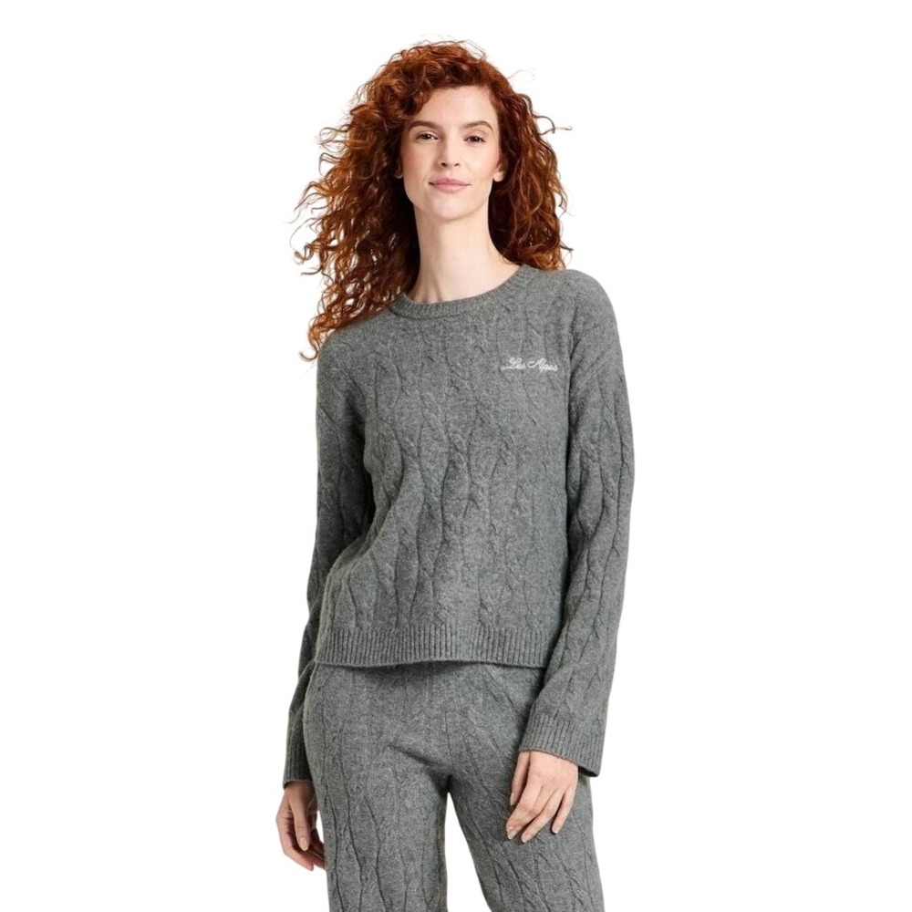 Universal Thread Women's Gray Les Alpes Cable‎ Knit Sweater Size Medium